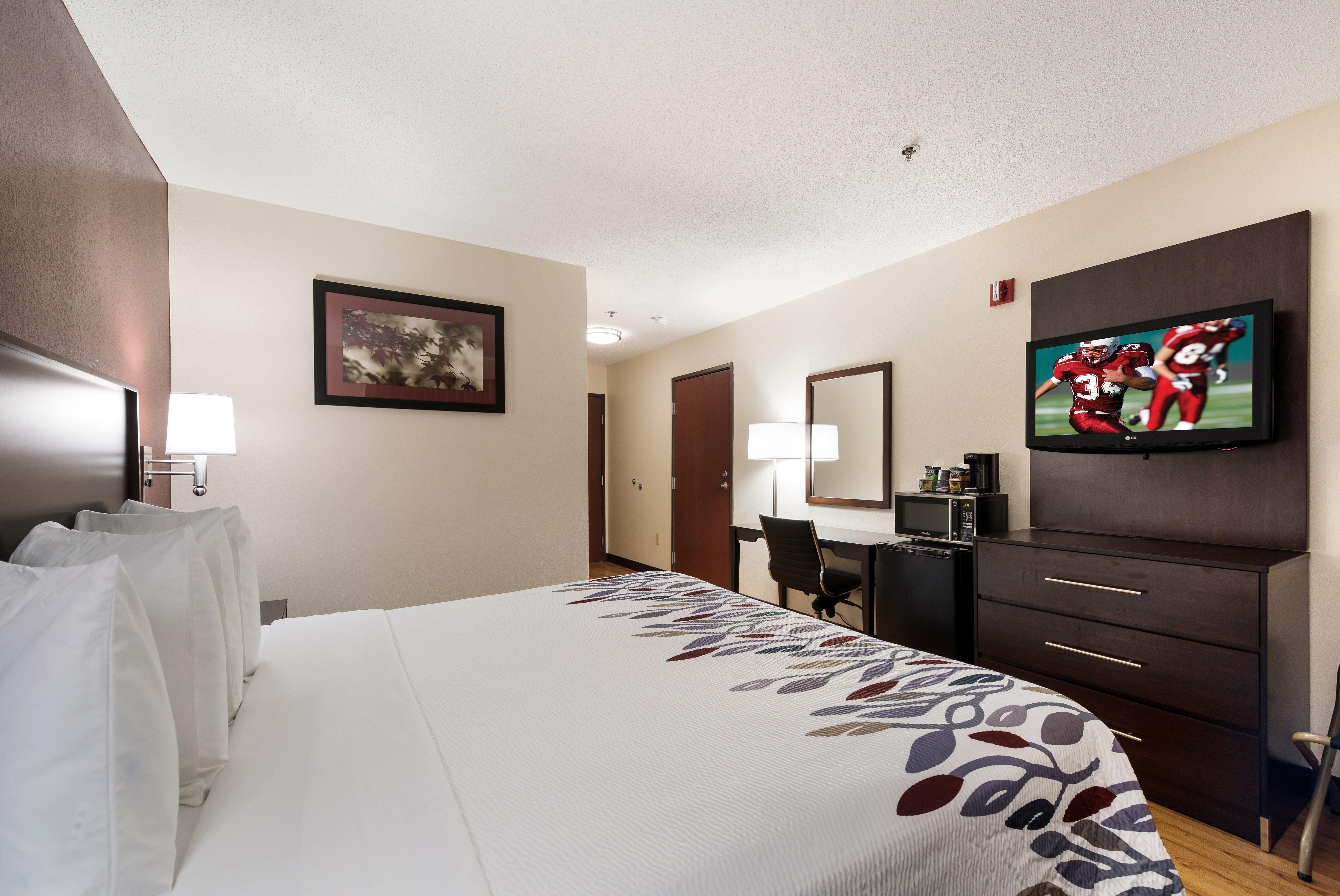 Red Roof Inn Auburn Bagian luar foto